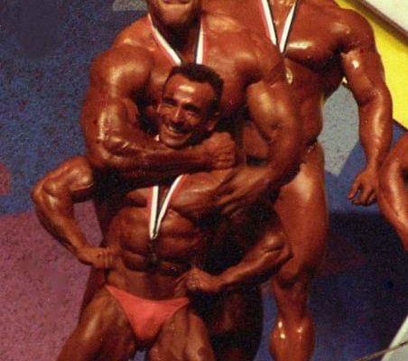 un confronto tra lou ferrigno e flavio baccianini sul palco del mister olympia 1993